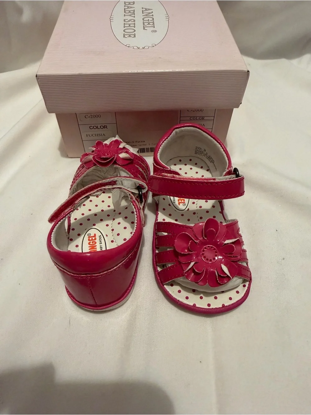NWT Angel Baby Fuchsia Flower Sandal - Baby Girl Size 3 - Pink Patent